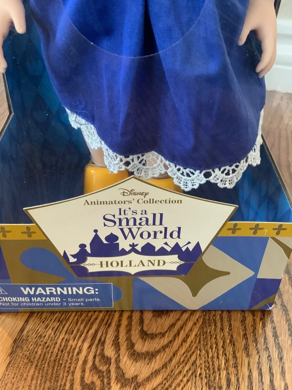Disney Holland It's a Small World' Animator’s Collection Singing Doll New in Box